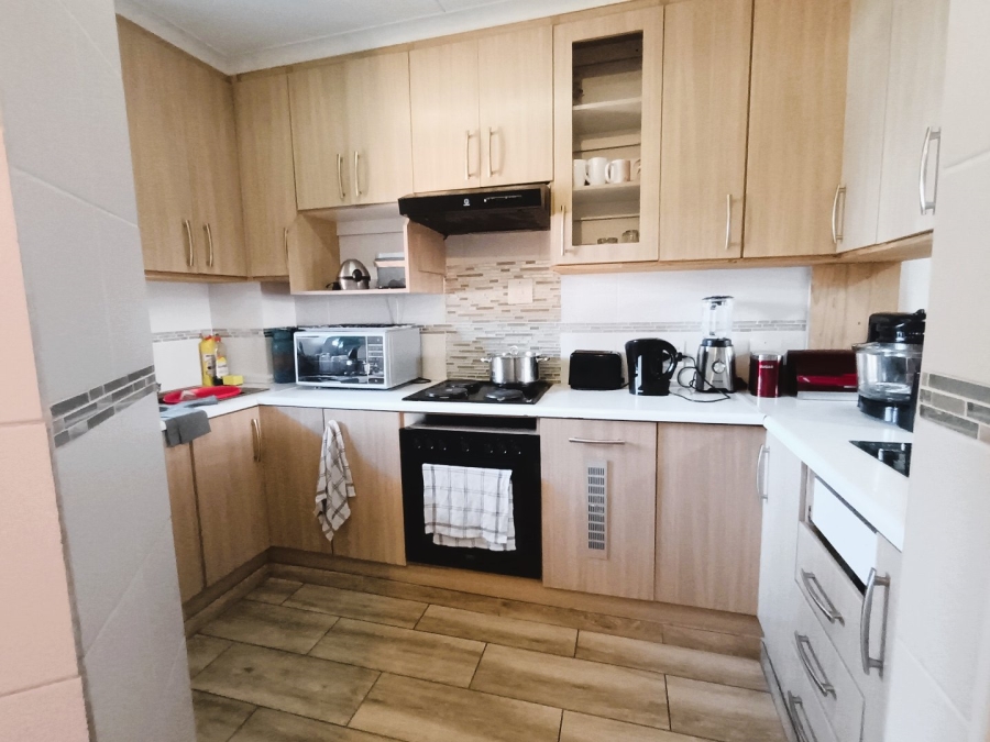 3 Bedroom Property for Sale in Langenhovenpark Free State